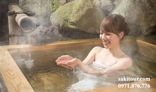 Tắm suối khoáng nóng tại Nghĩa Thuận HAMYA